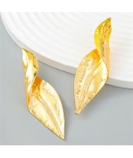 Vintage Simple Leaf Design Fashion Wholesale Women Alloy Earrings - Golden