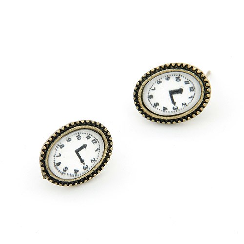 Vintage Clock Design Fashion Ear Studs